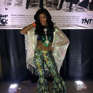 Meet your Posher, Asha